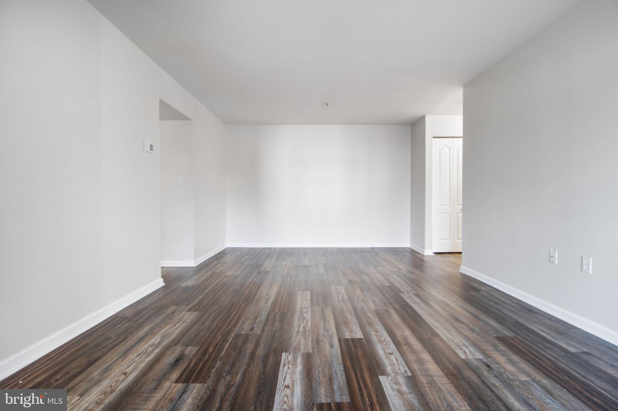 VILLAGE OF MONTGOMERY RUN - Residential Lease