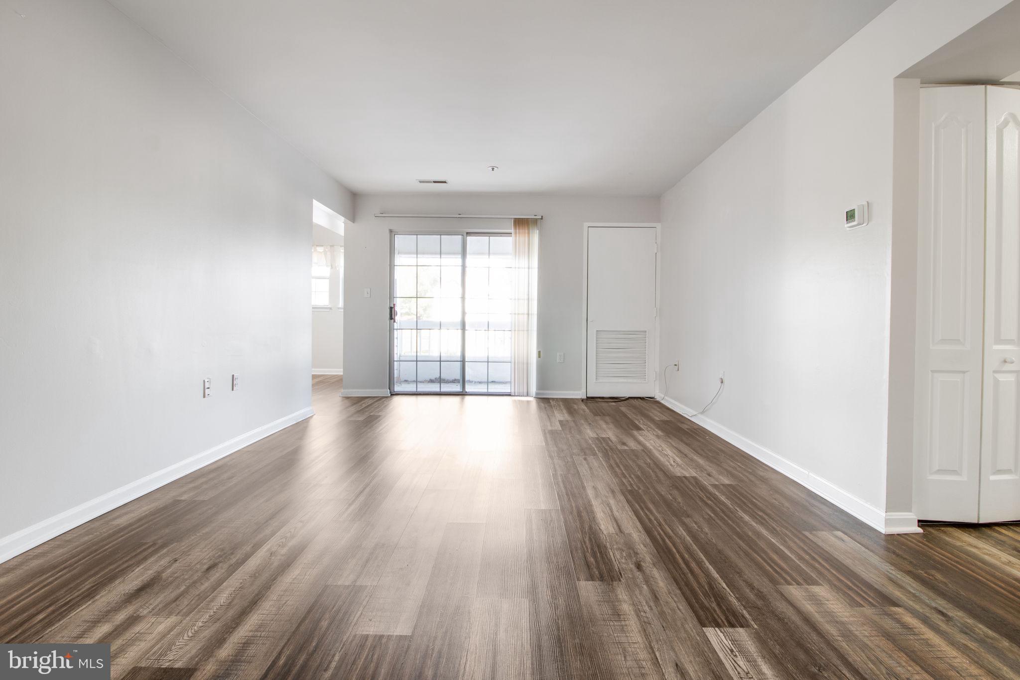 VILLAGE OF MONTGOMERY RUN - Residential Lease