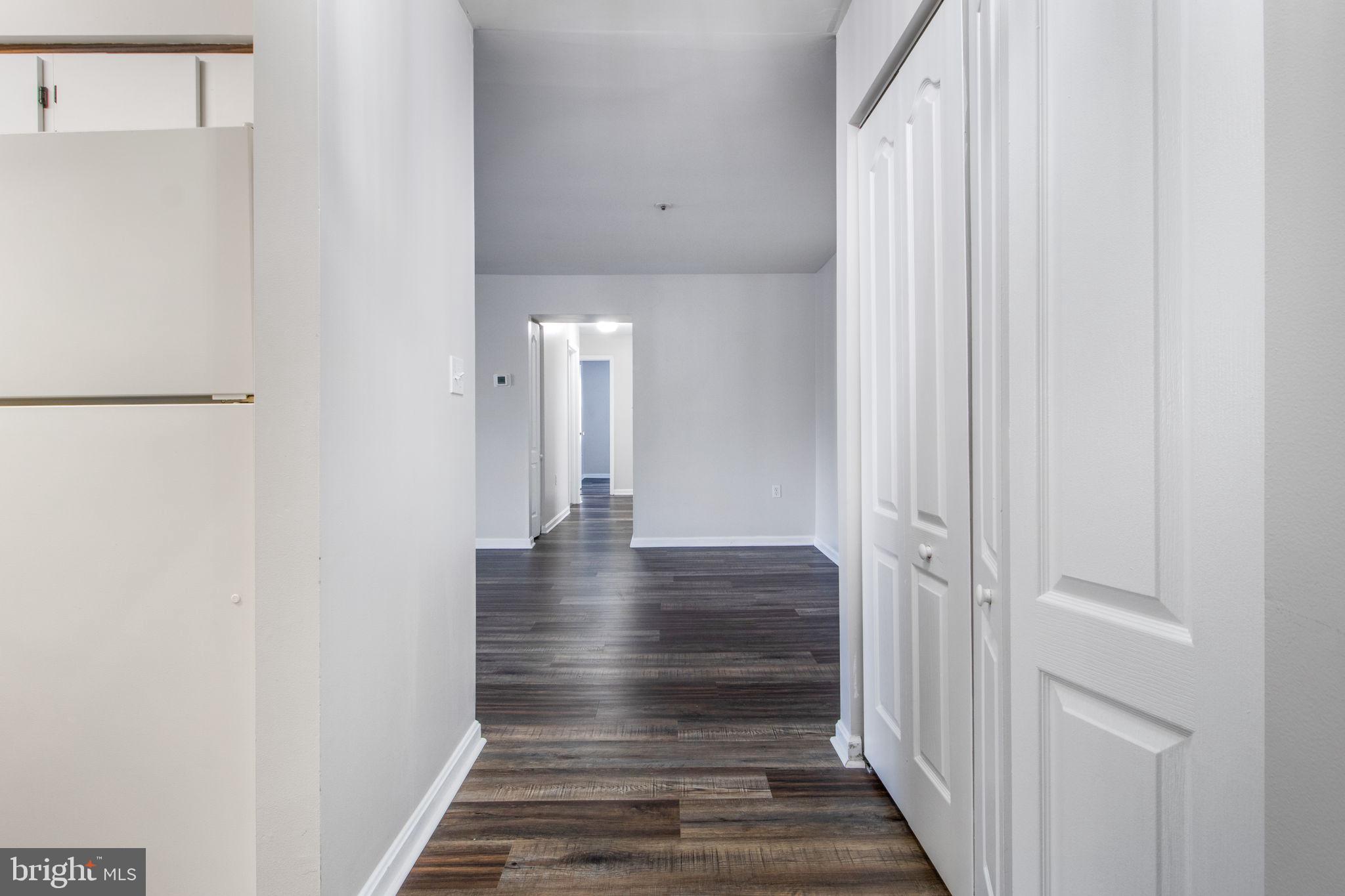 VILLAGE OF MONTGOMERY RUN - Residential Lease