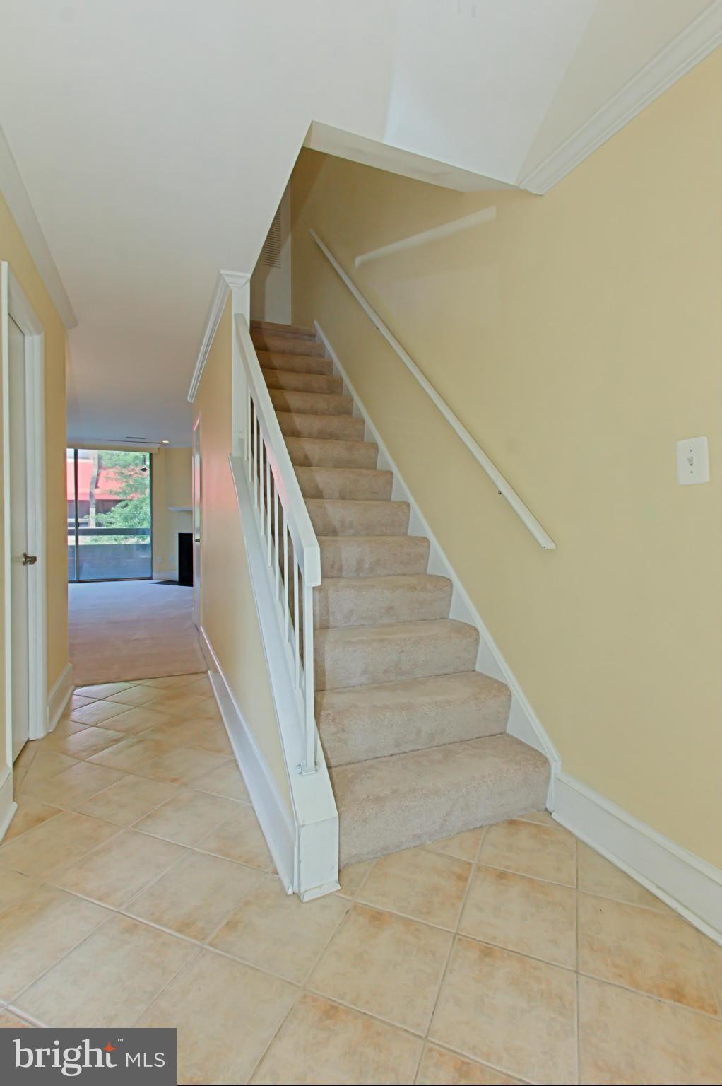 SOUTHAMPTON - Residential Lease