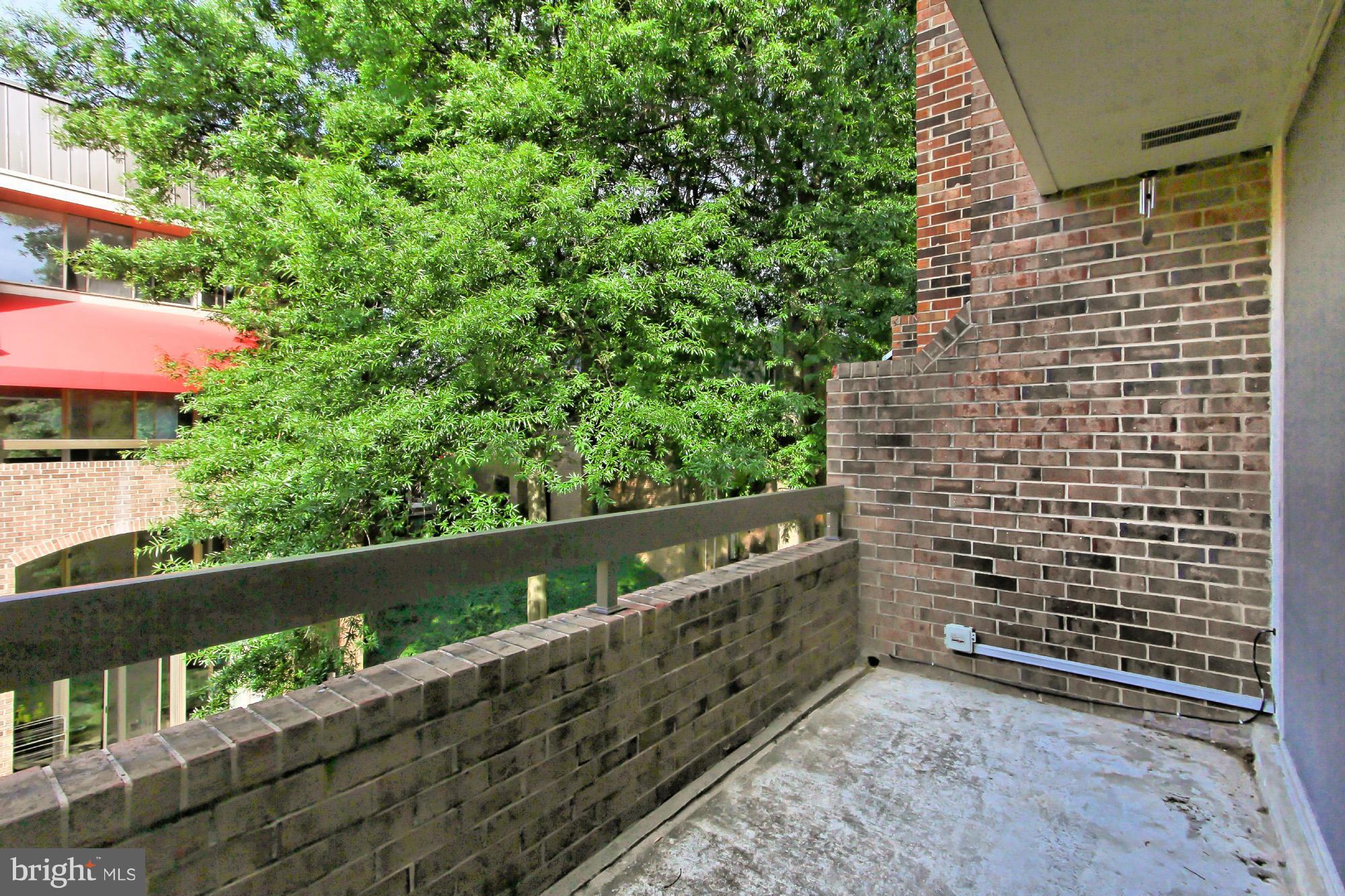 SOUTHAMPTON - Residential Lease