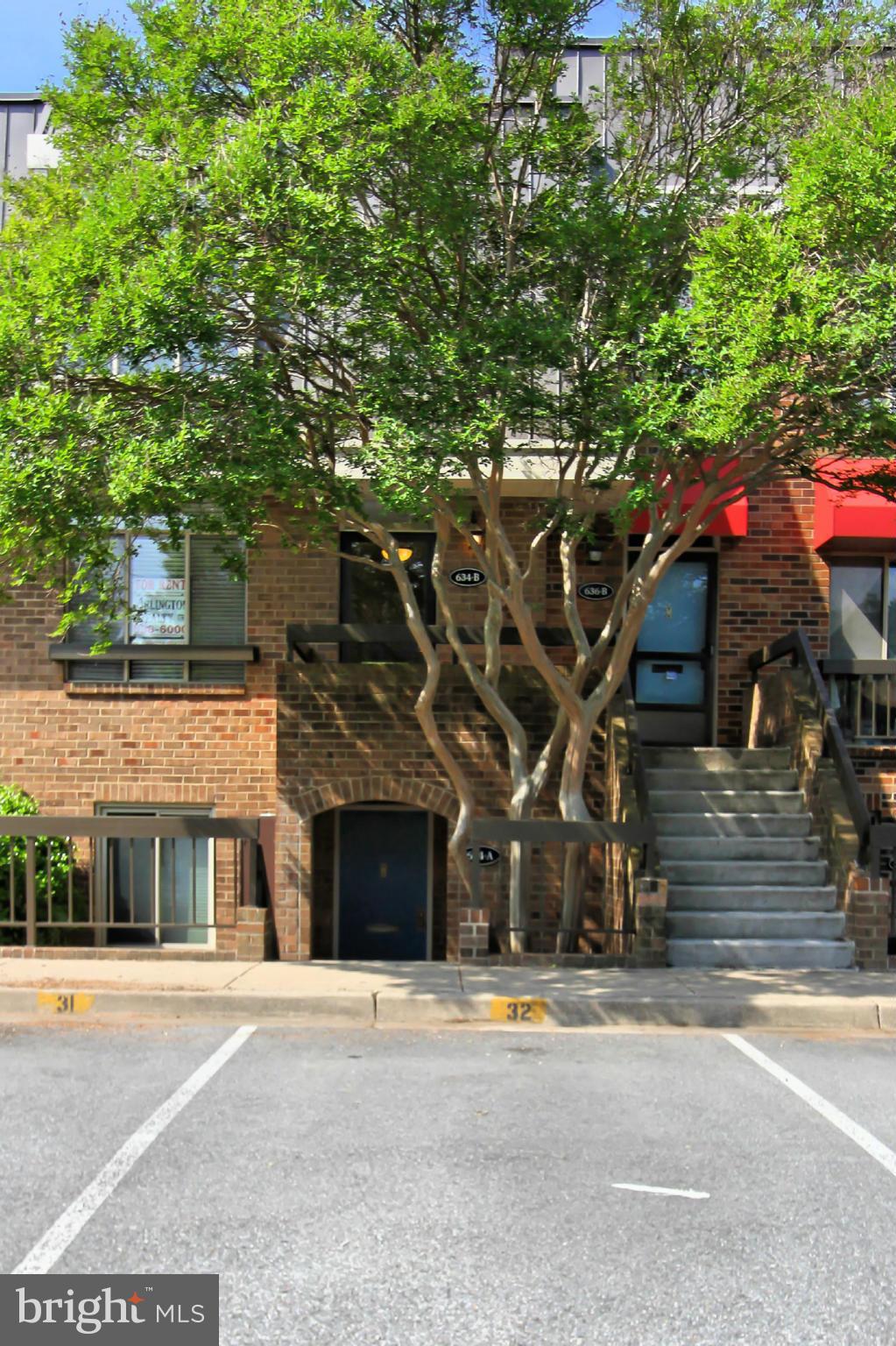 SOUTHAMPTON - Residential Lease