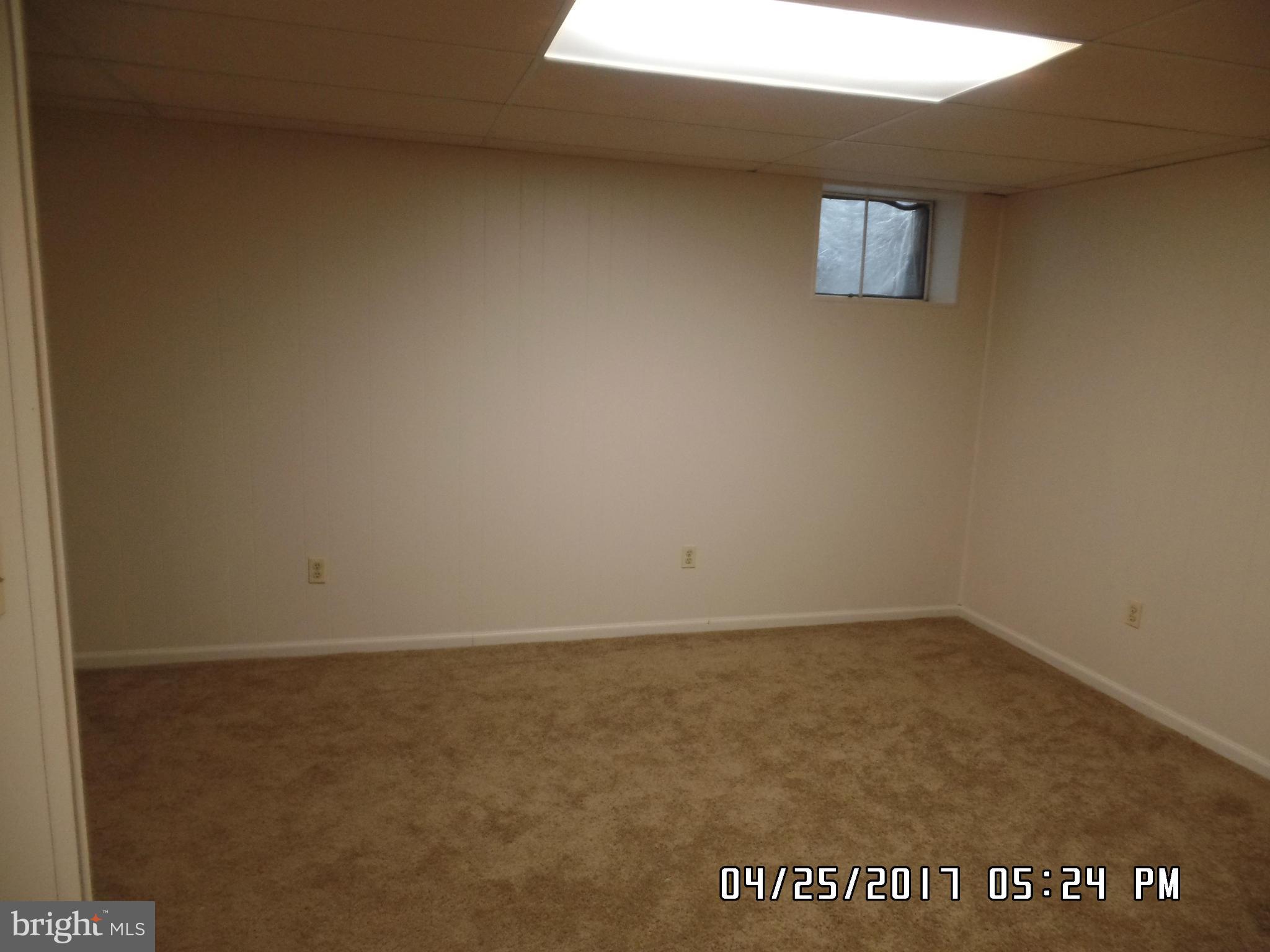 OLD FIELDS - Residential Lease