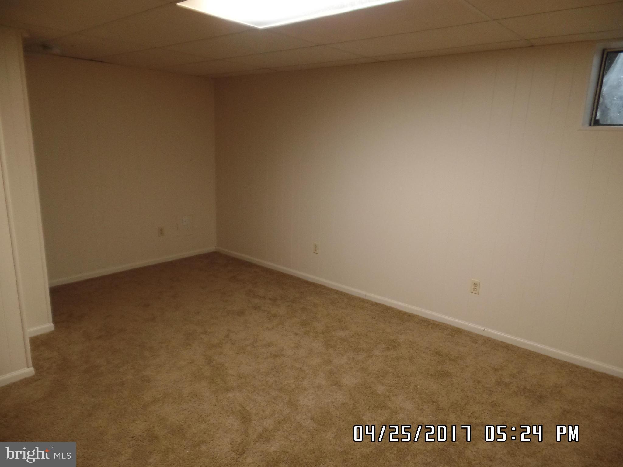 OLD FIELDS - Residential Lease