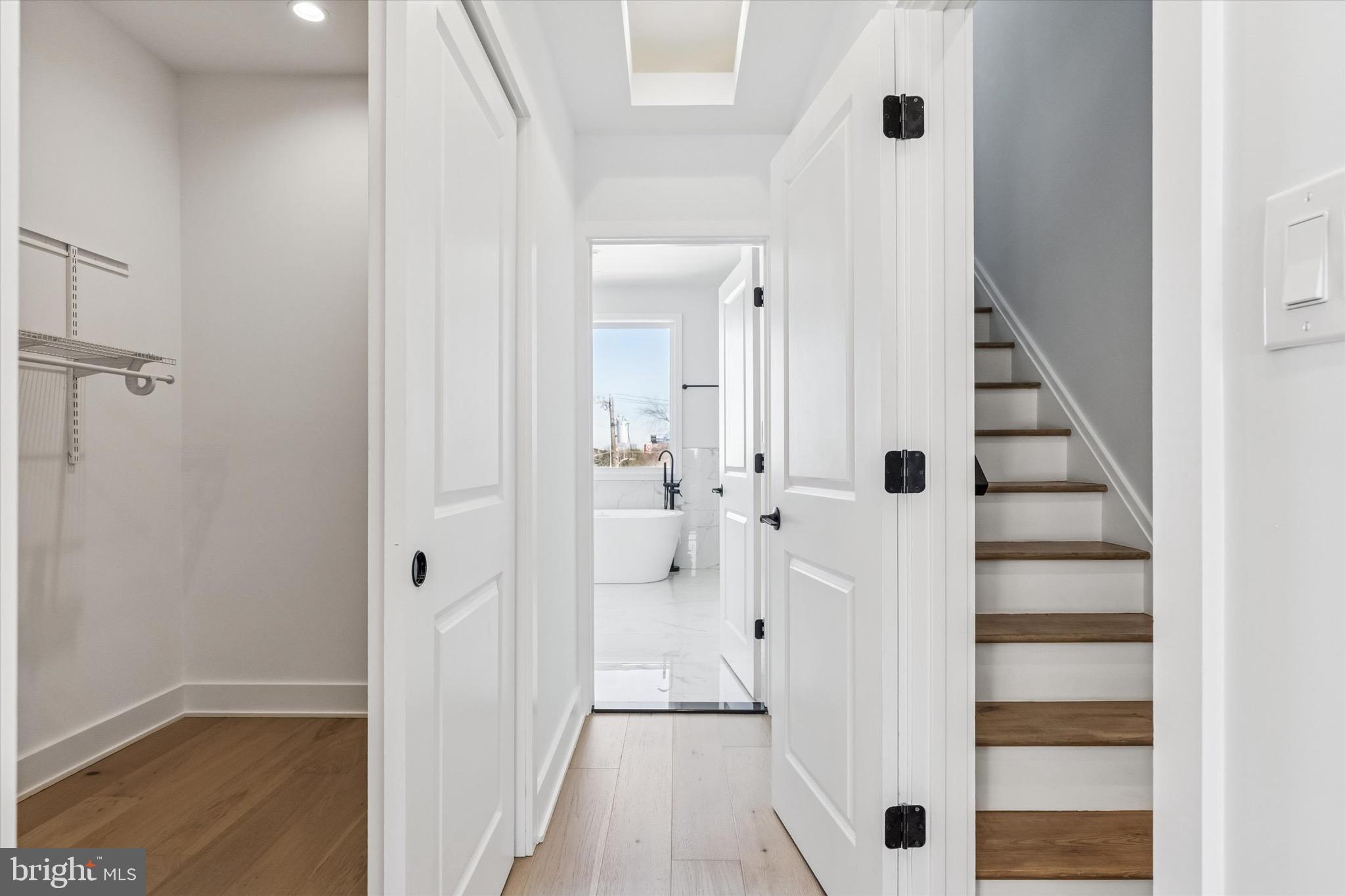 PORT RICHMOND - Residential