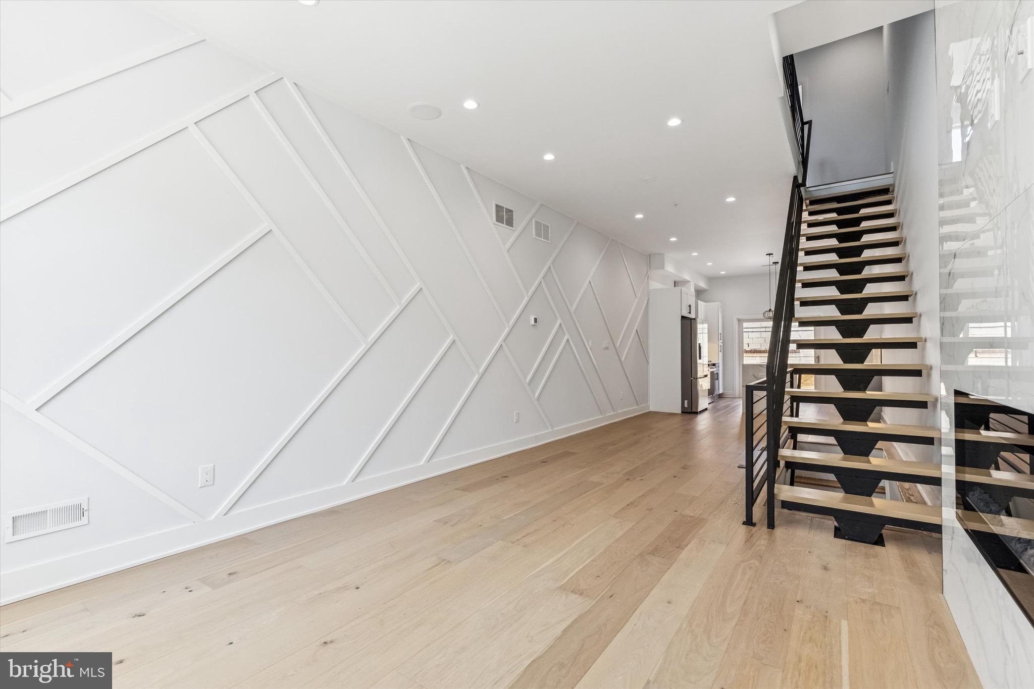 PORT RICHMOND - Residential