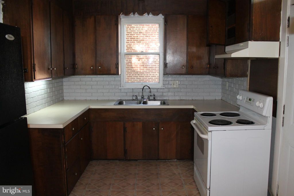 Photo of 929 Edgewood Avenue, LANCASTER, PA 17603 (MLS # PALA2076694)