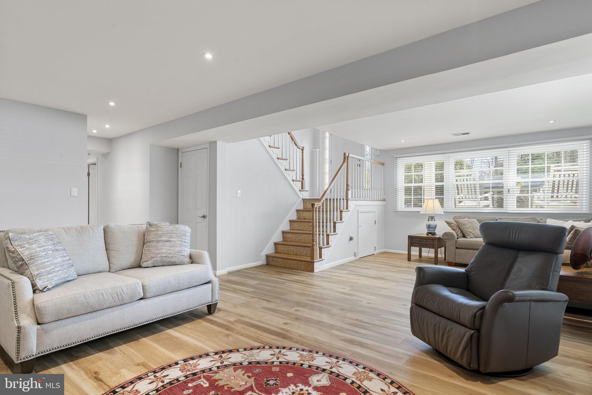 CANTERBURY WOODS - Residential