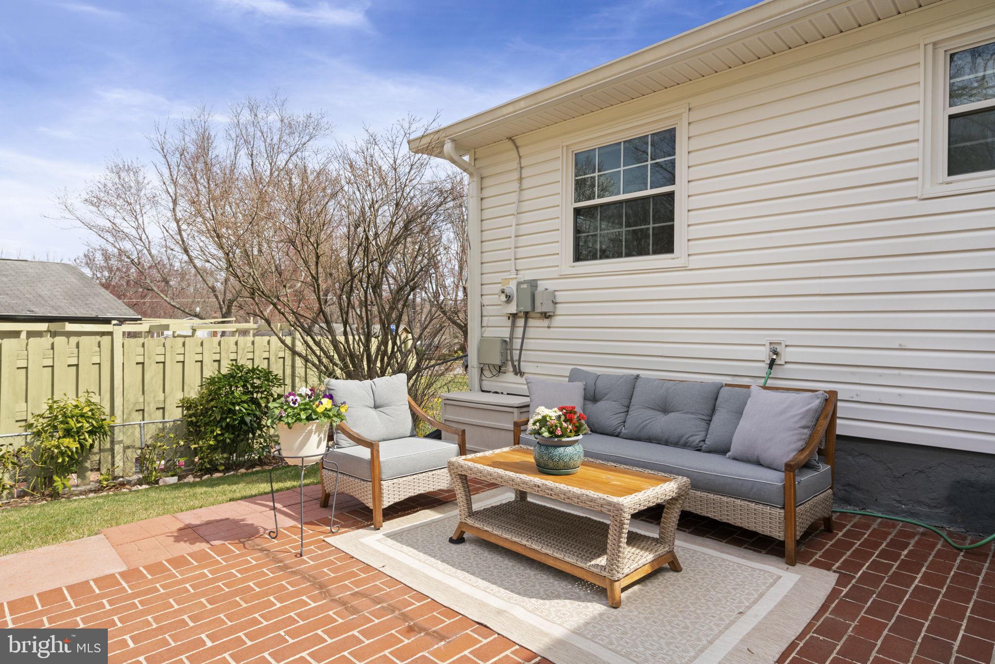 CANTERBURY WOODS - Residential