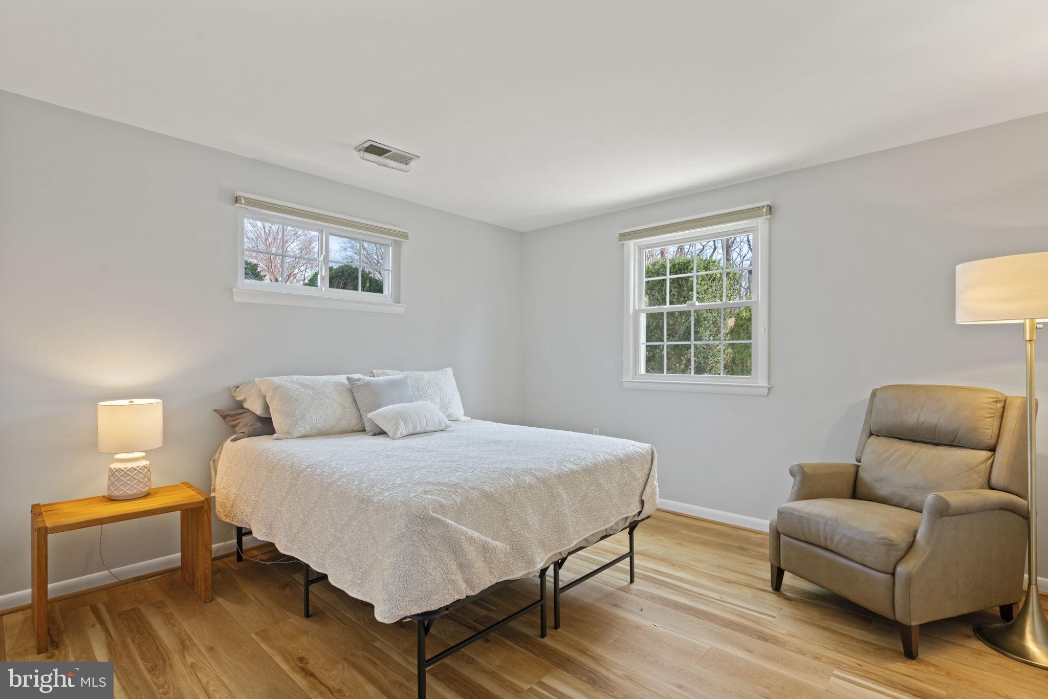 CANTERBURY WOODS - Residential