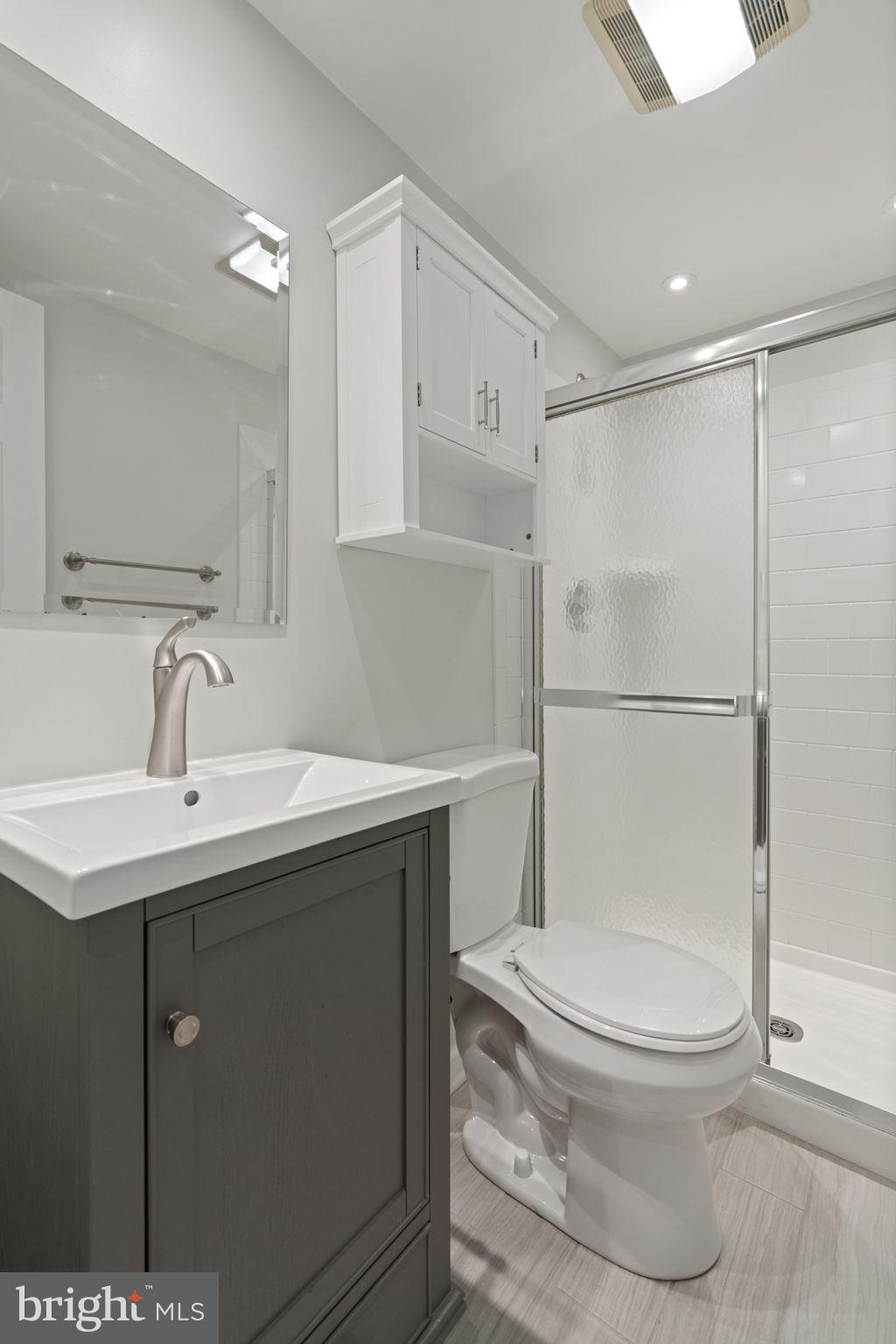 CANTERBURY WOODS - Residential