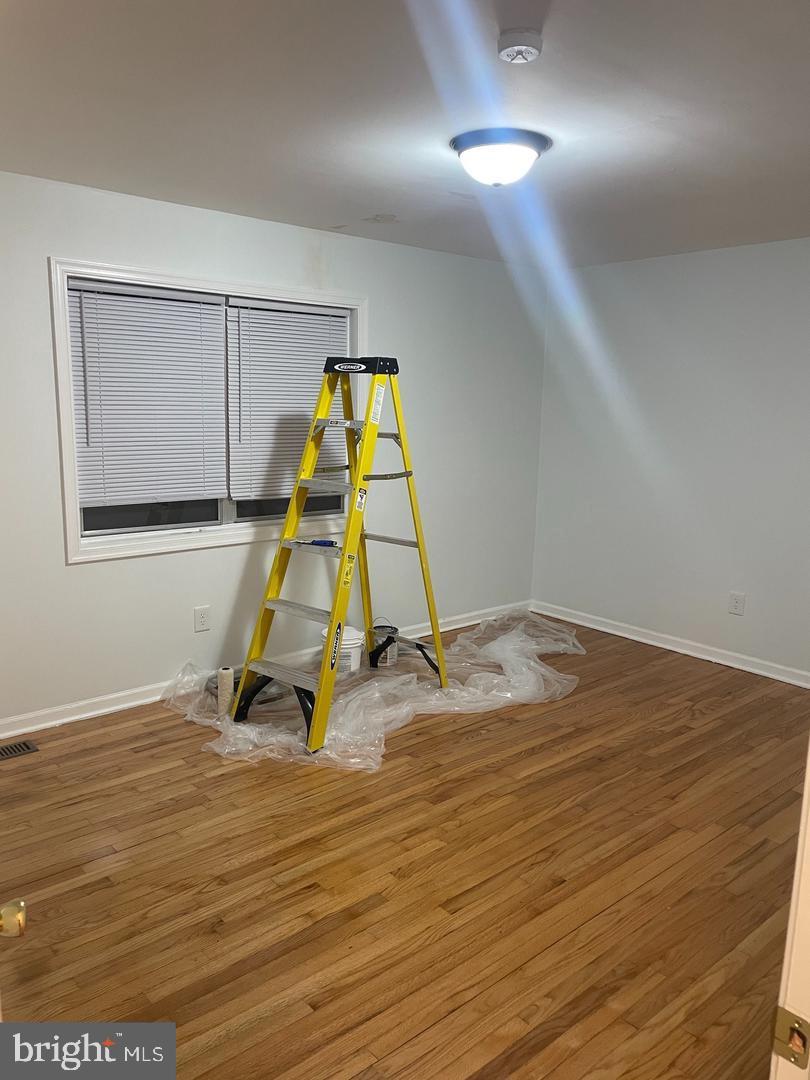 LAKE CAROLINE - Residential Lease