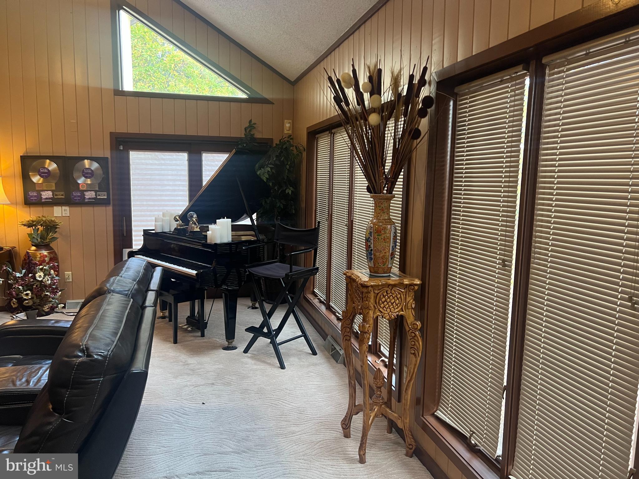 RETREAT - Residential