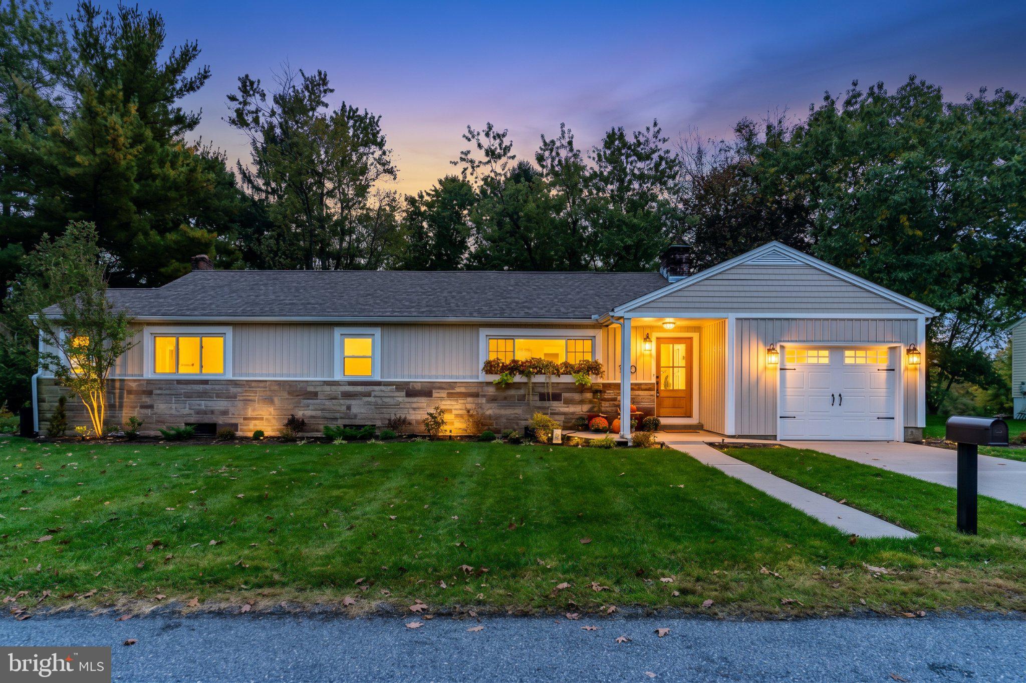 180 W CAREN DRIVE