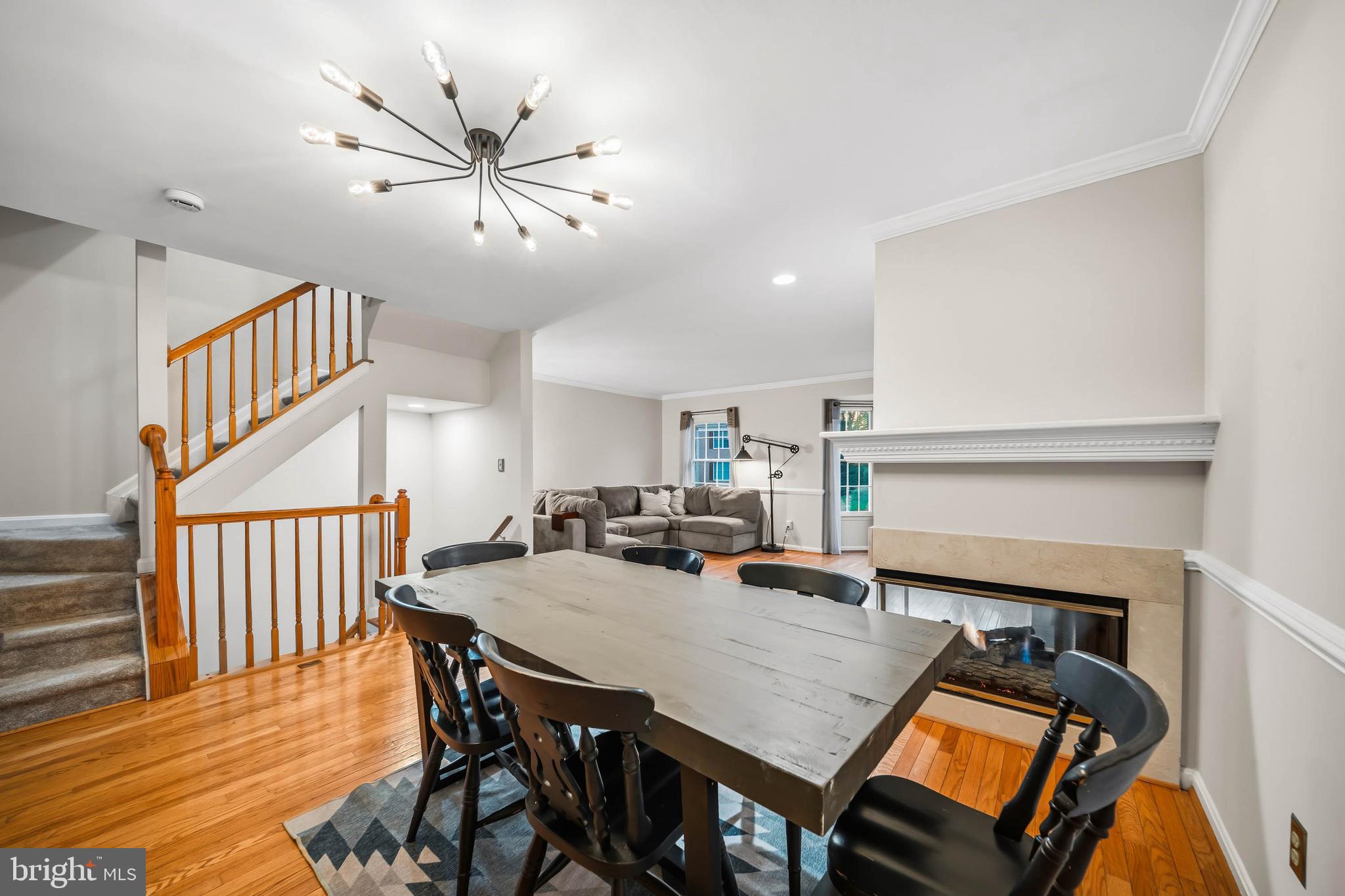 HUNTINGTON MANOR - Residential