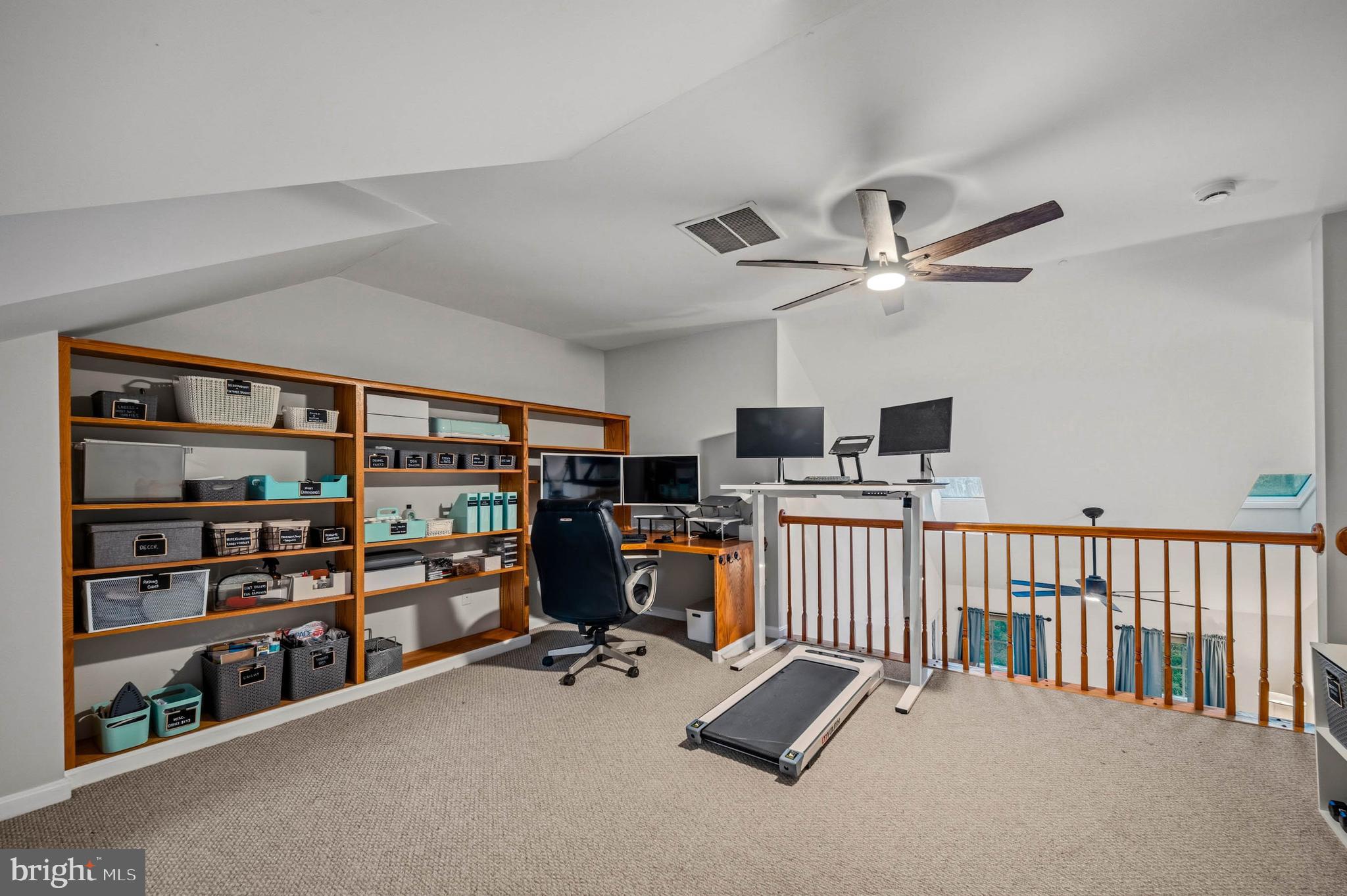 HUNTINGTON MANOR - Residential