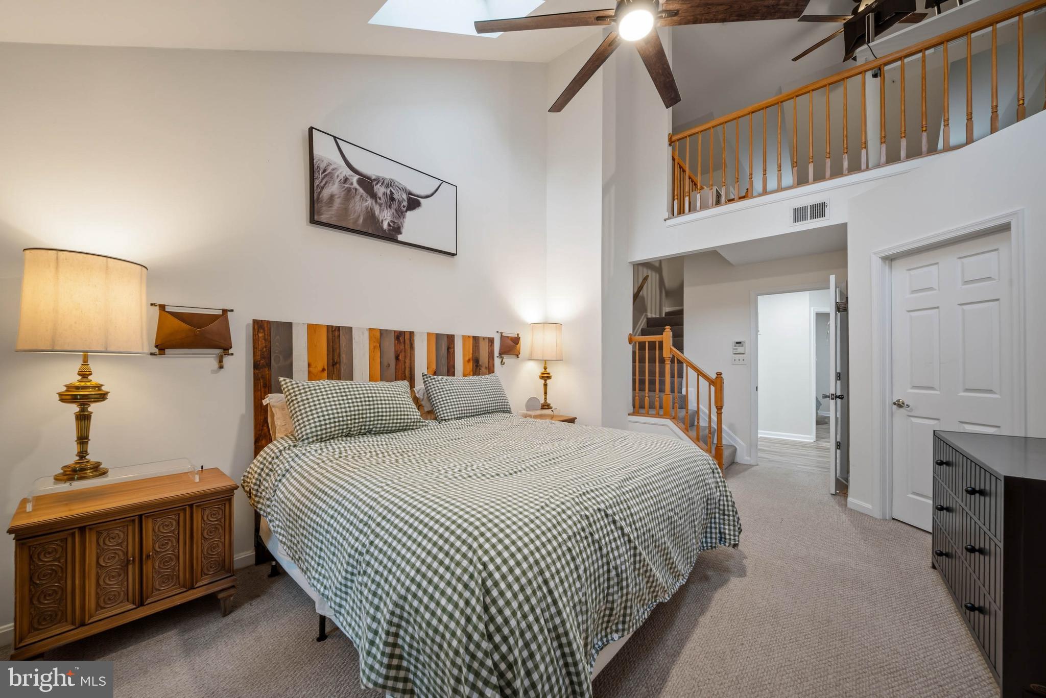 HUNTINGTON MANOR - Residential