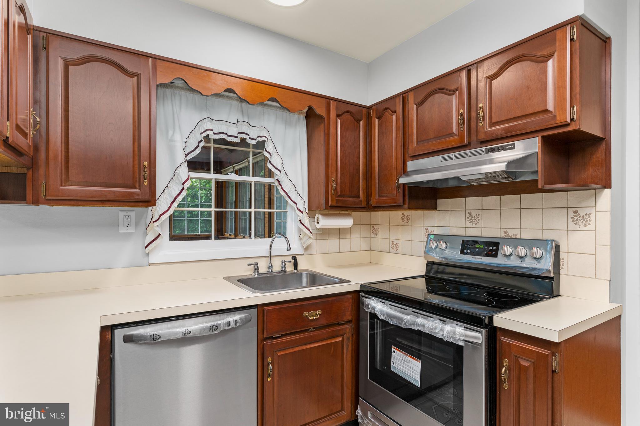 TULIP GROVE AT BELAIR - Residential