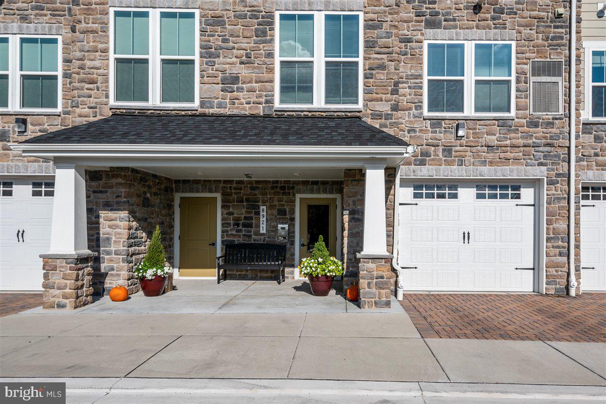 ELLICOTTS RETREAT - Residential