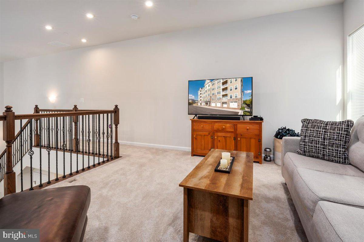 ELLICOTTS RETREAT - Residential