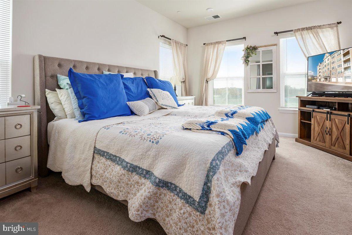 ELLICOTTS RETREAT - Residential