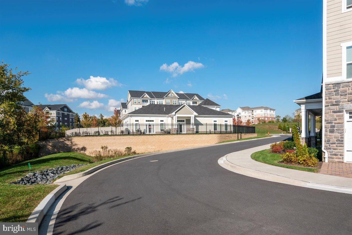 ELLICOTTS RETREAT - Residential