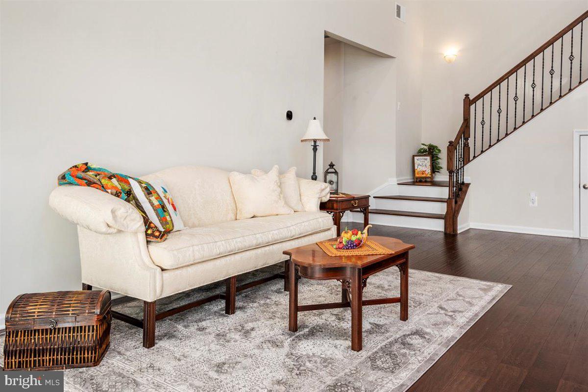 ELLICOTTS RETREAT - Residential