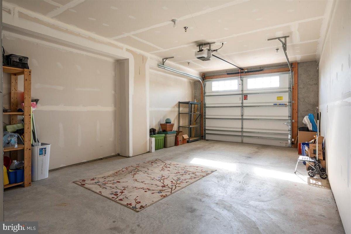 ELLICOTTS RETREAT - Residential