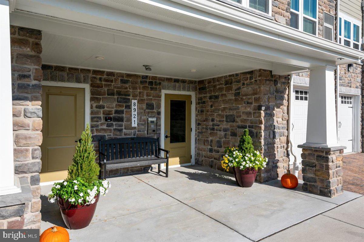 ELLICOTTS RETREAT - Residential