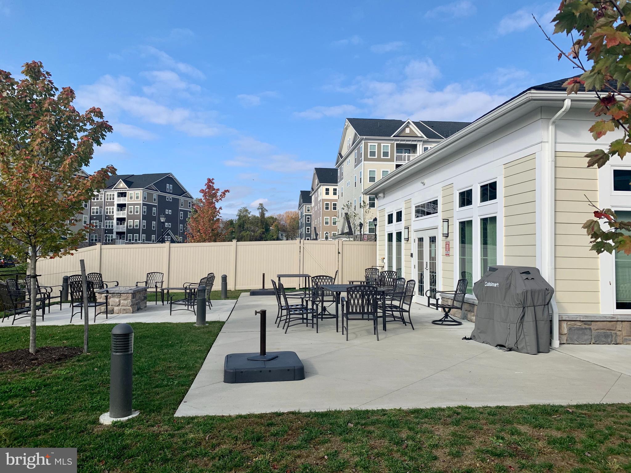 ELLICOTTS RETREAT - Residential