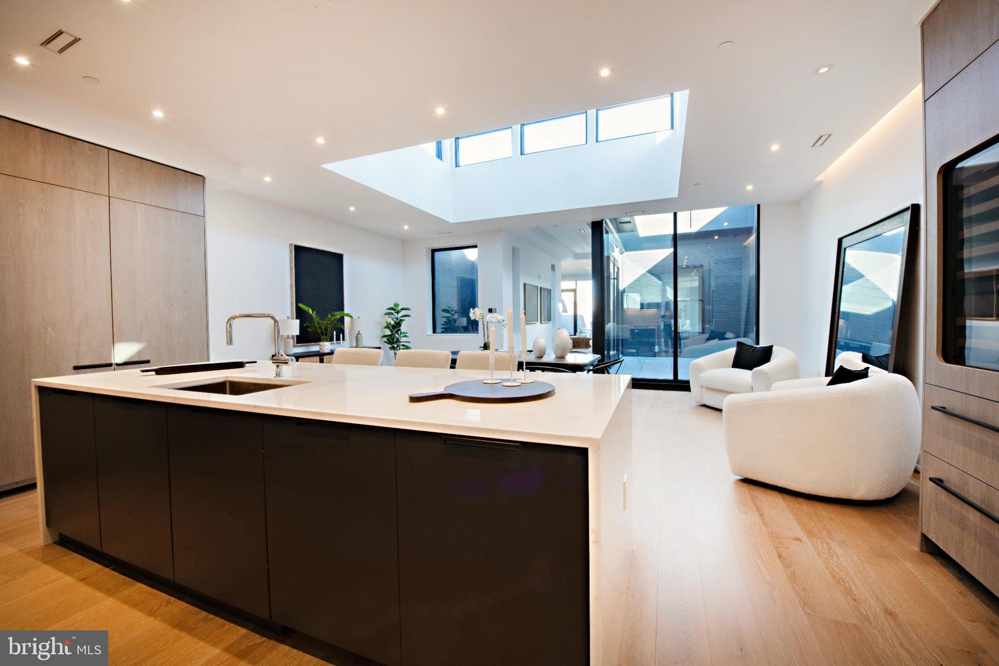 124 N 2ND STREET PENTHOUSE