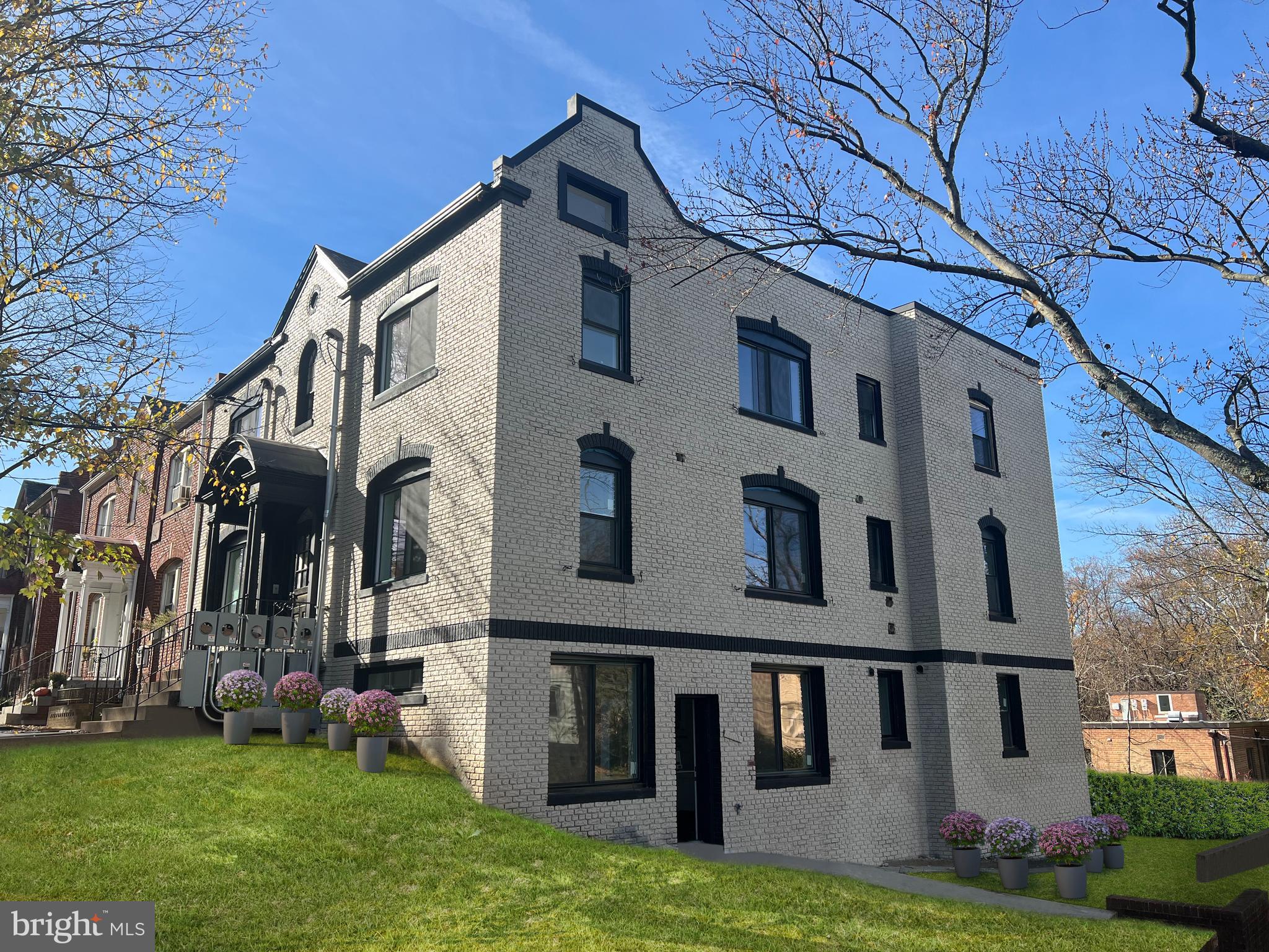 2524 41ST STREET NW UNIT 1