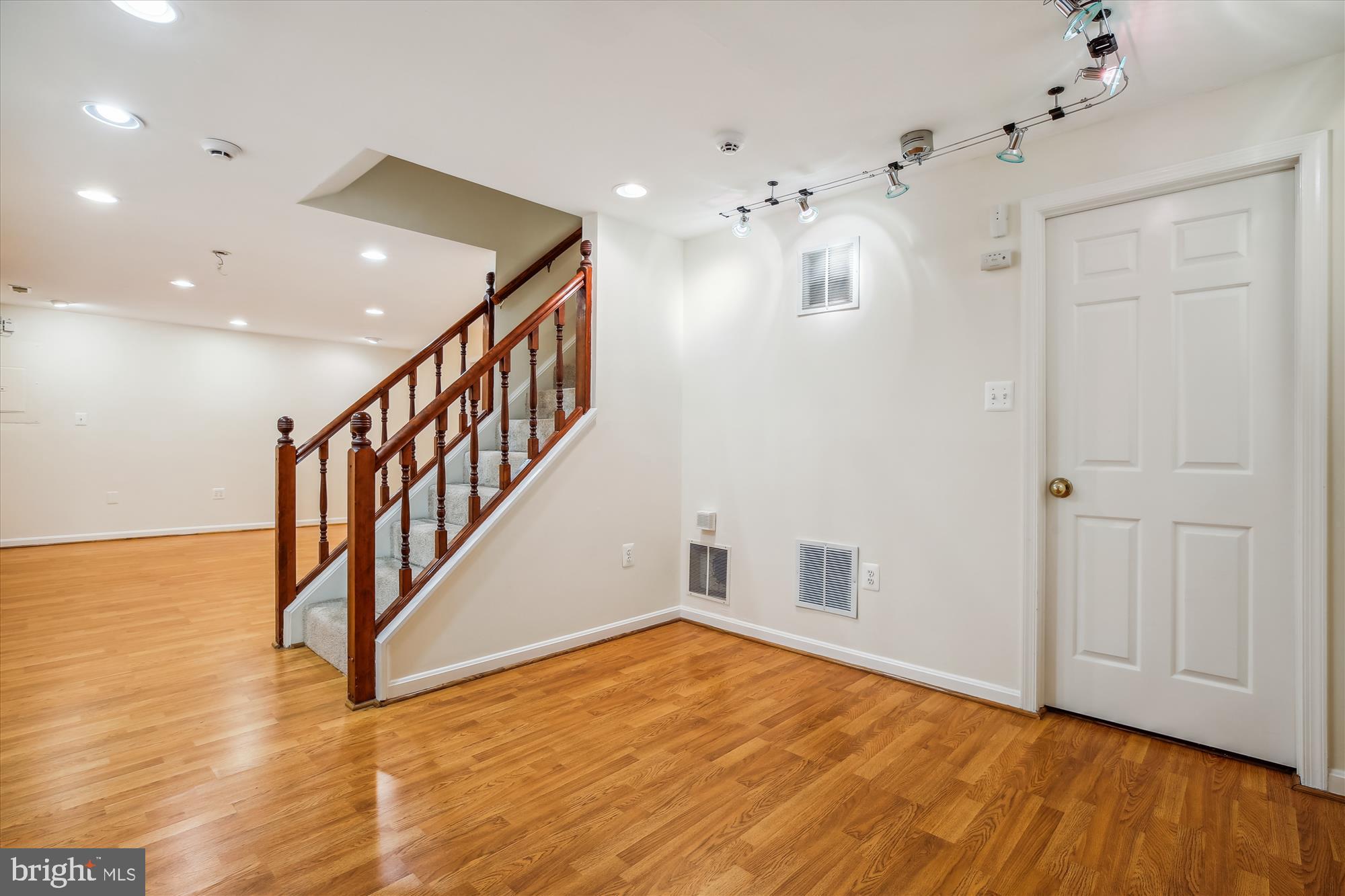 SAYBROOKE - Residential