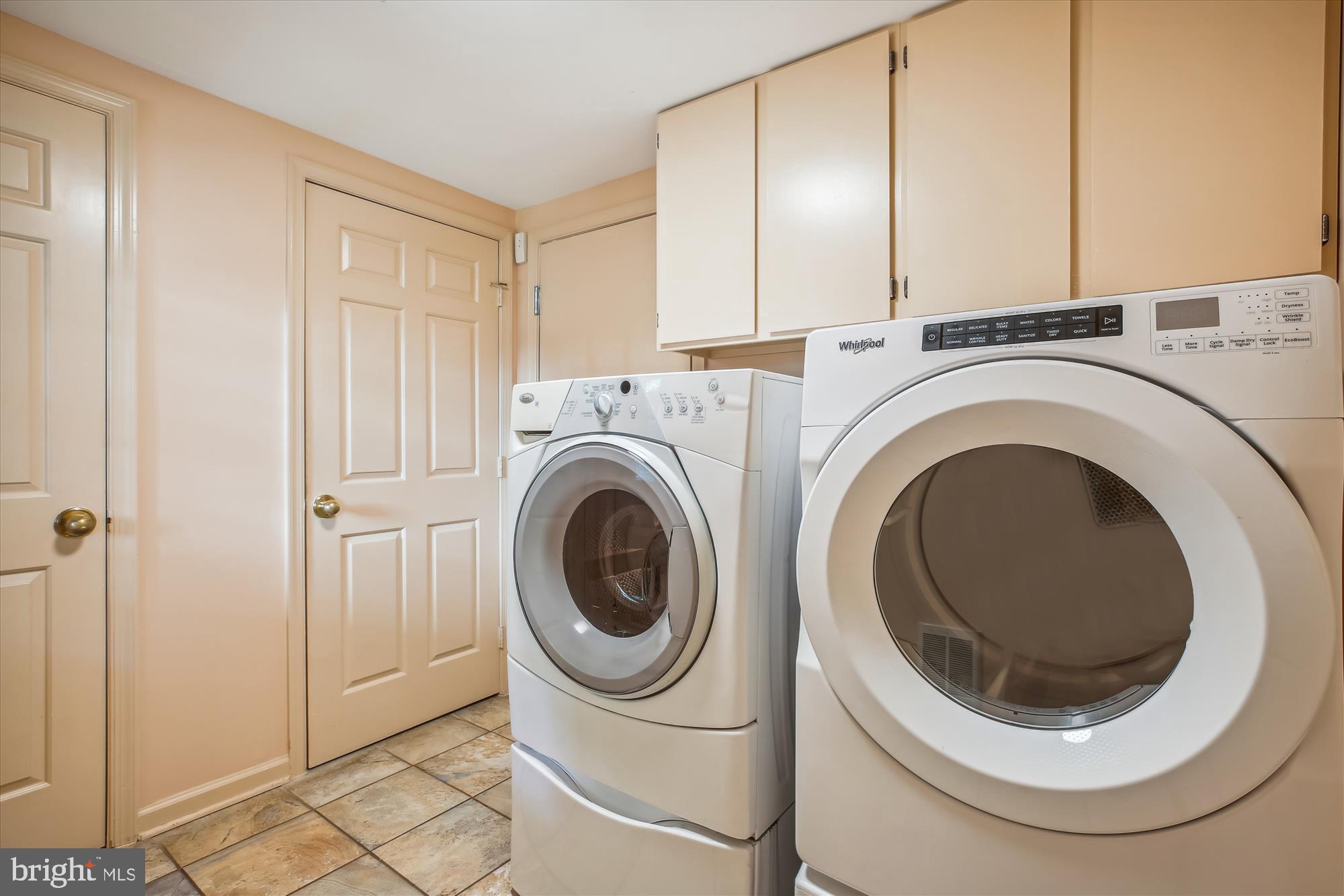 SAYBROOKE - Residential