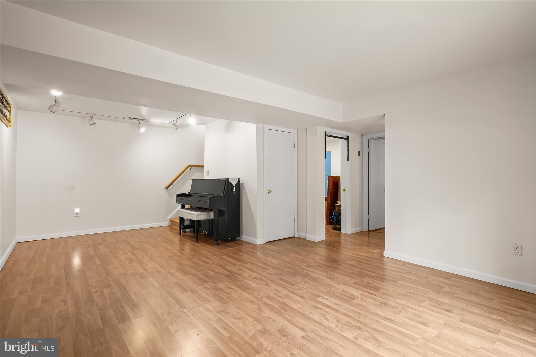 FALLSMEAD - Residential