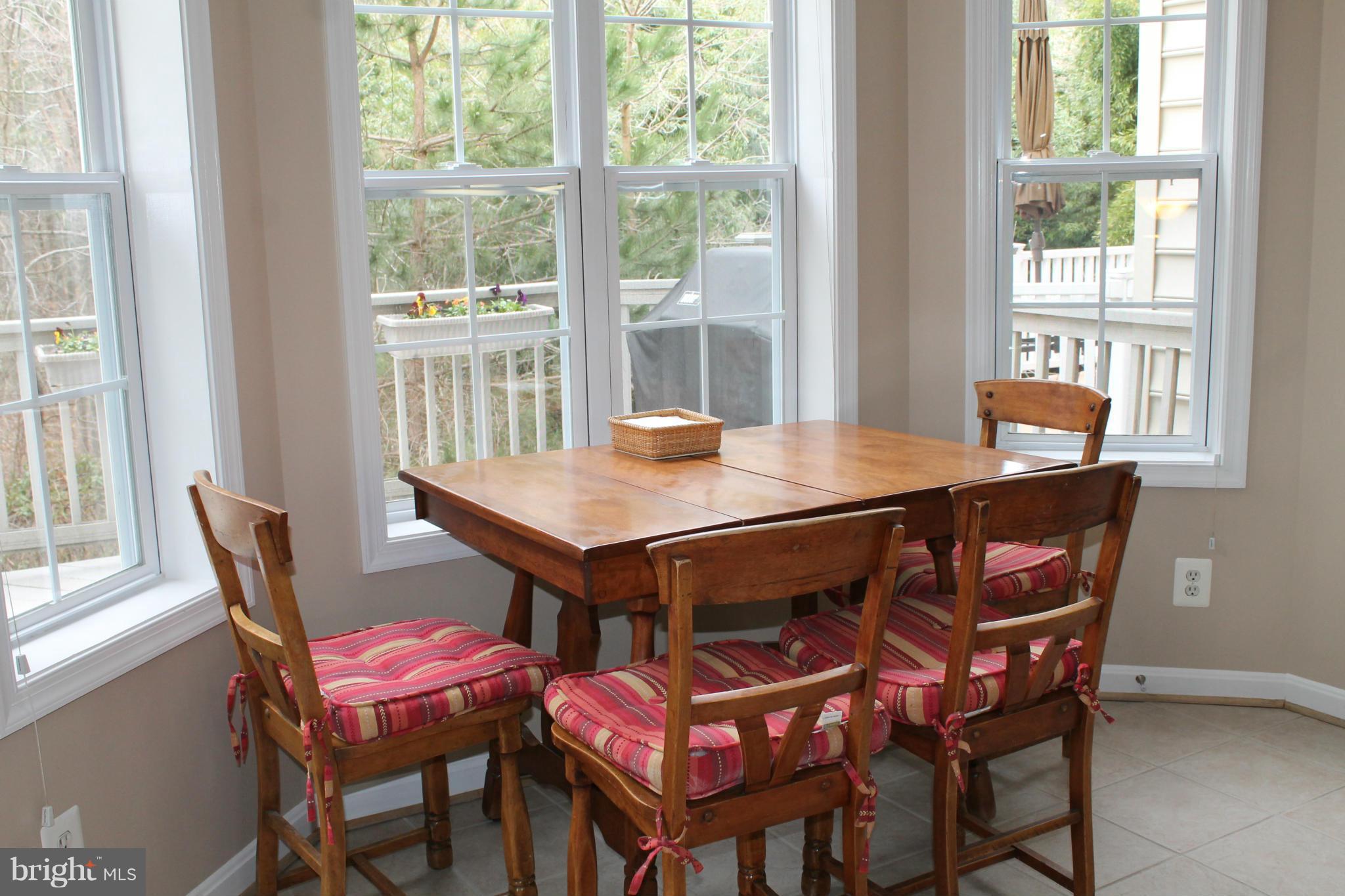 BURKE MILL COVE - Residential