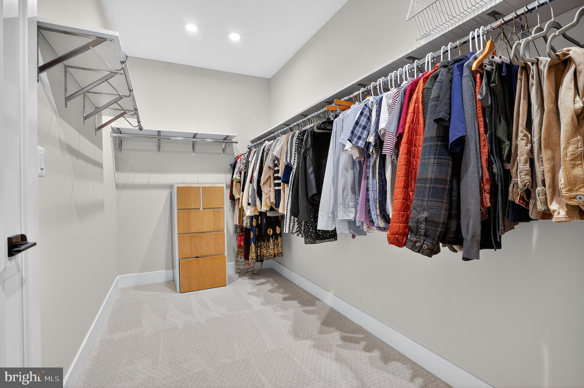 AMALYN - Residential