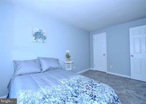 VILLAGE OF PAWNEE - Residential Lease