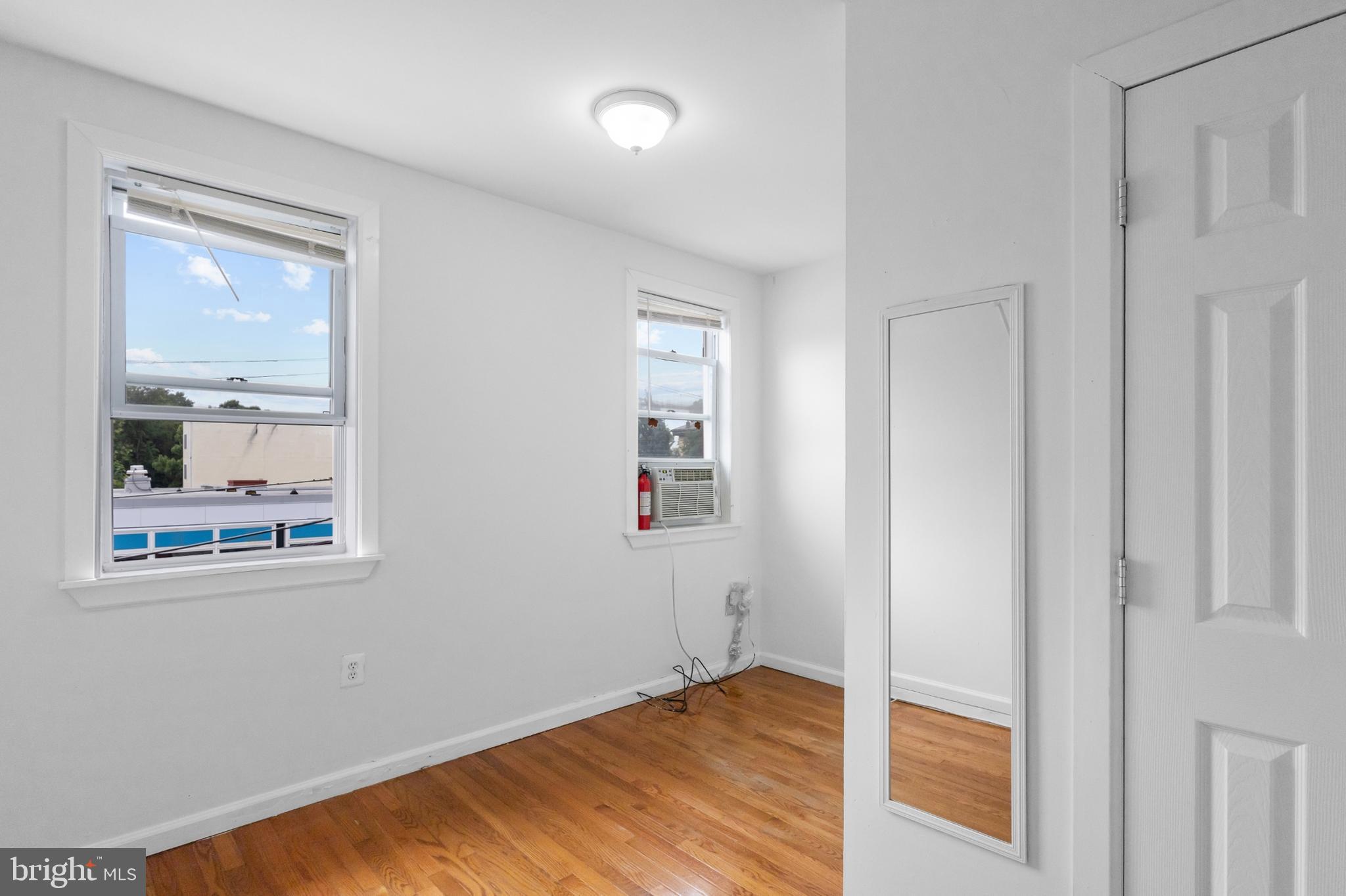 TEMPLE UNIVERSITY - Residential Lease