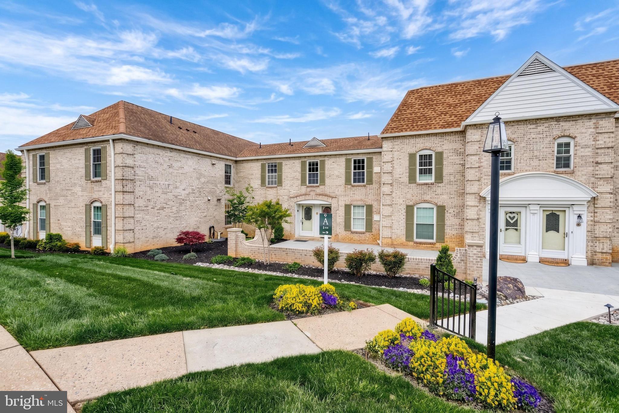 1000 COUNTRY CLUB ROAD 8