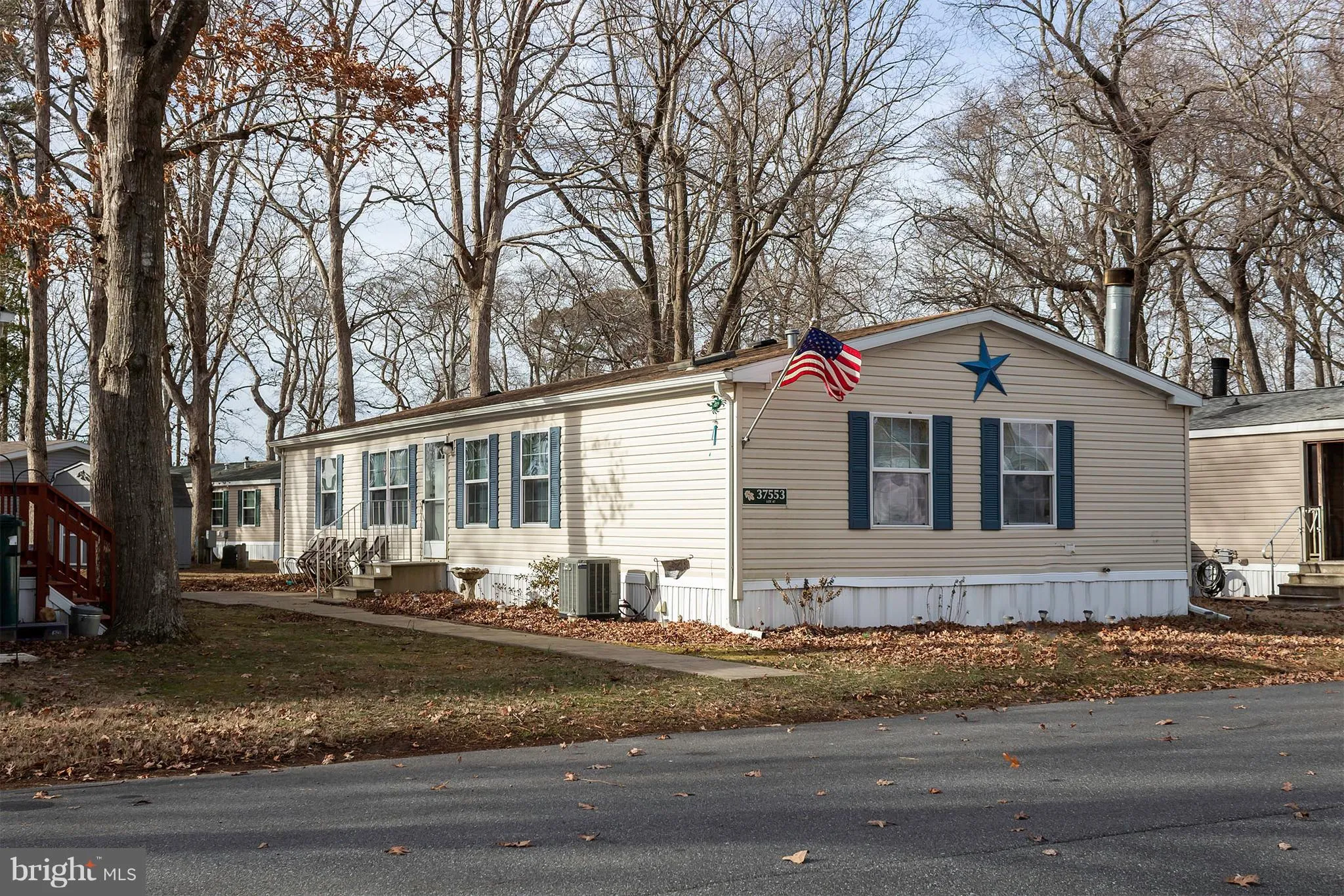 37553 Shade Tree Lane, Selbyville, DE 19975
