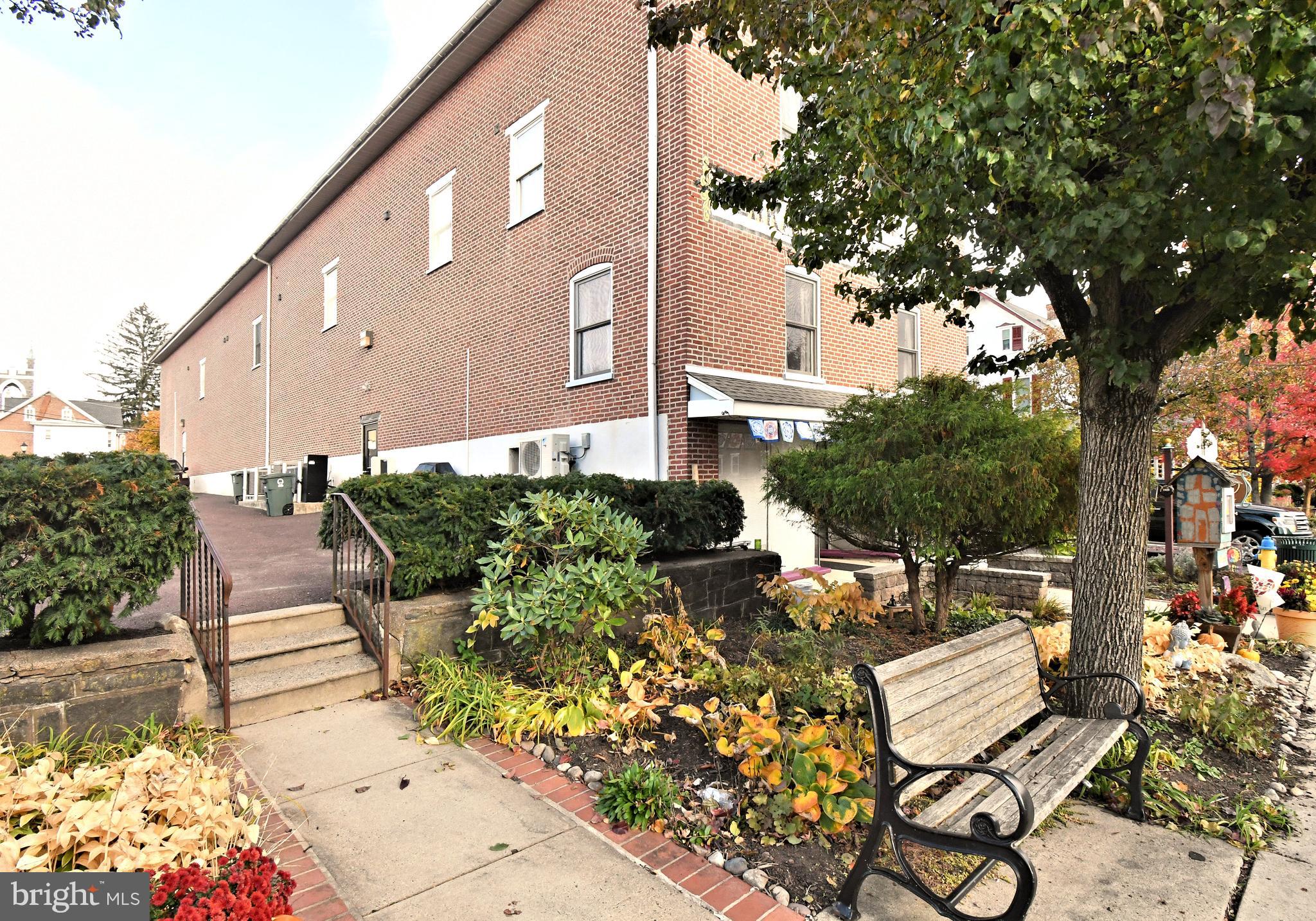 601 W MARKET STREET 100