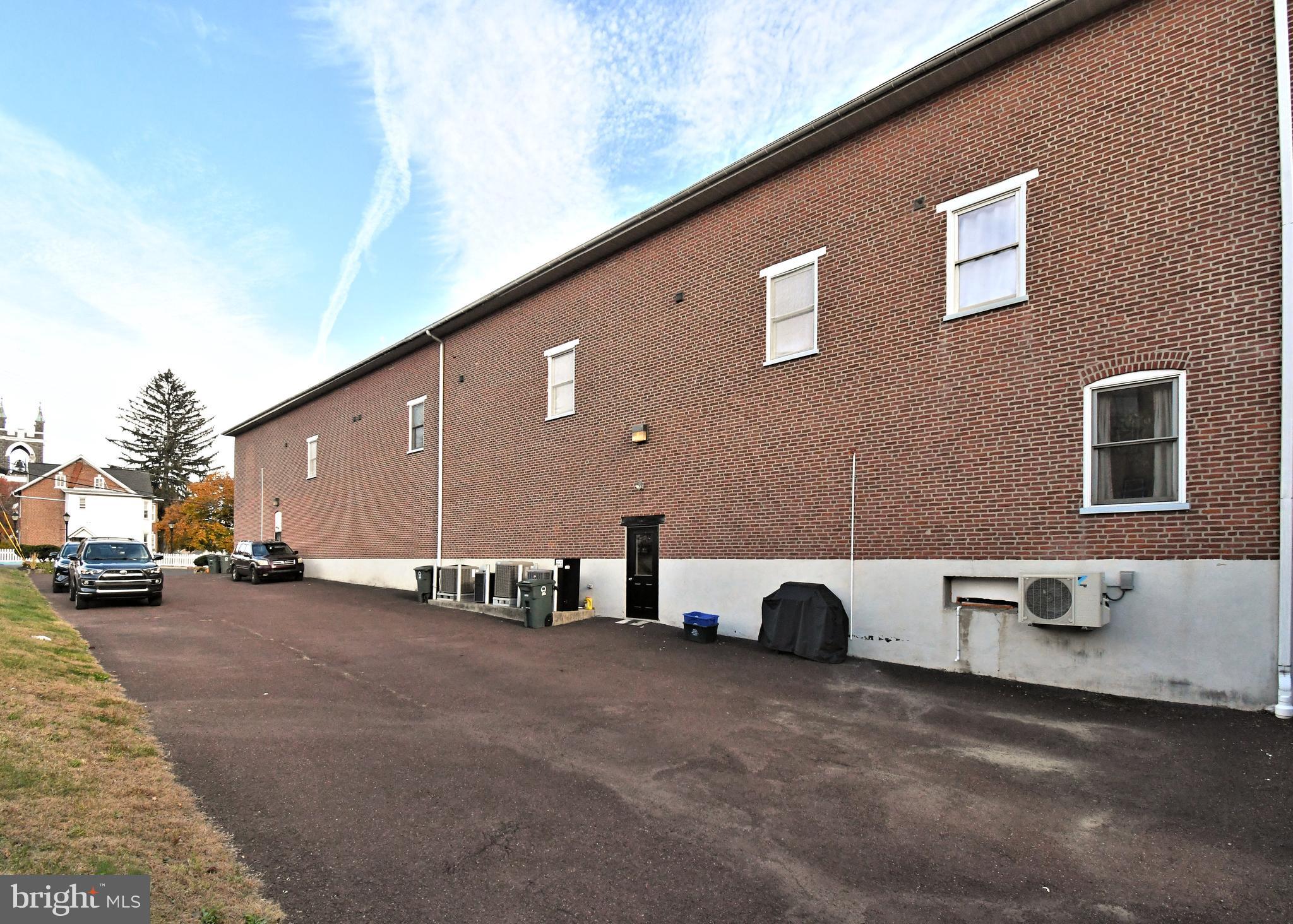 601 W MARKET STREET 100