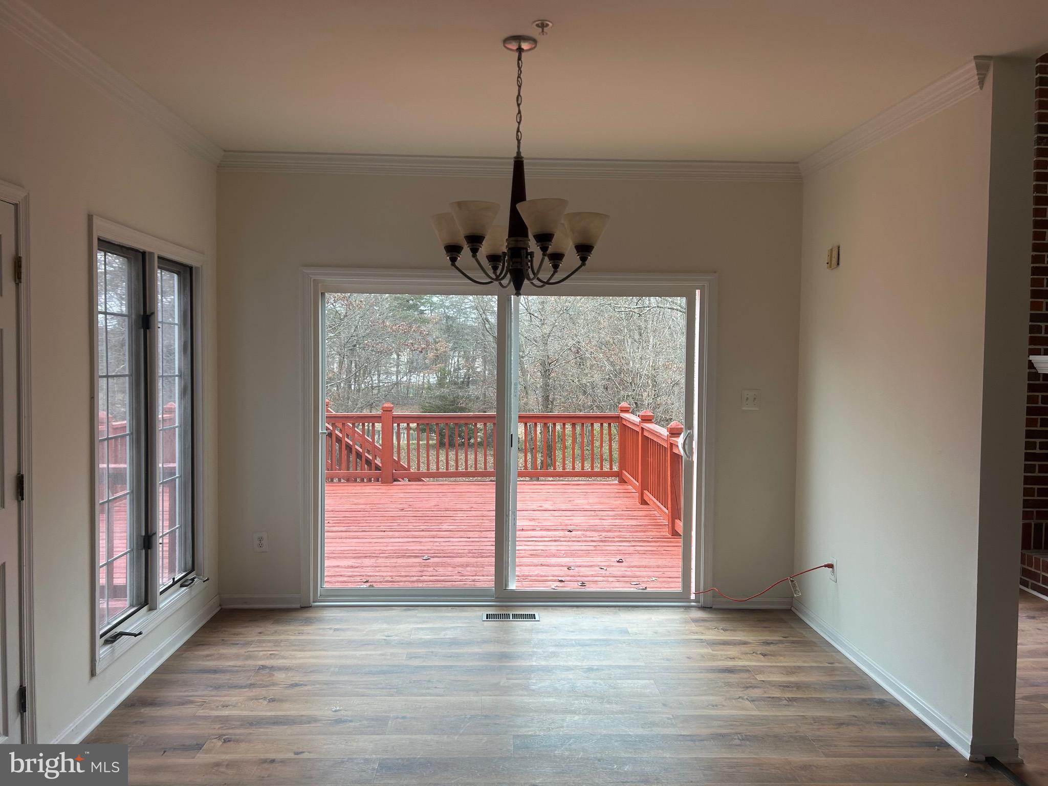 HUNTERS POINTE - Residential