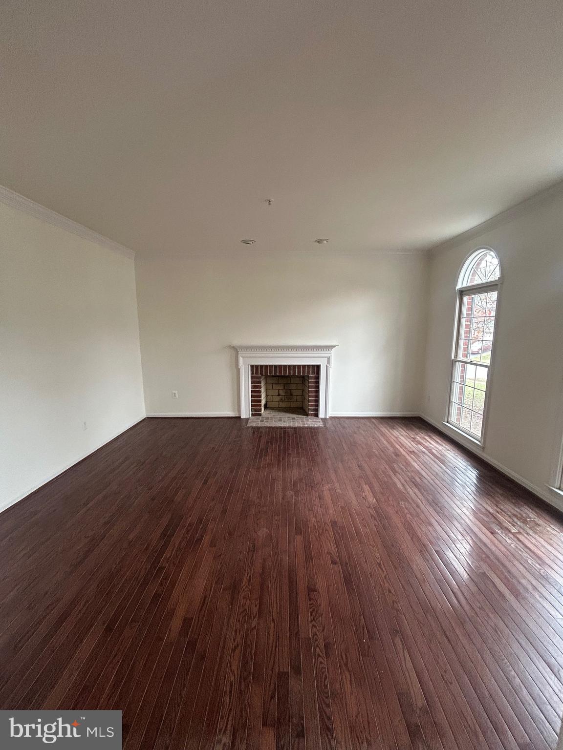 HUNTERS POINTE - Residential