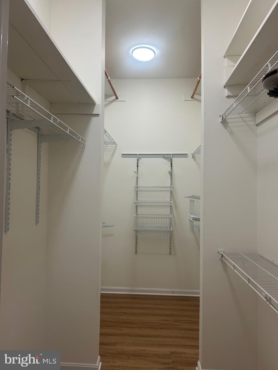 HUNTERS POINTE - Residential