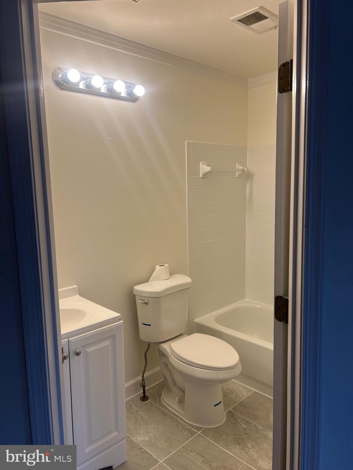 HUNTERS POINTE - Residential