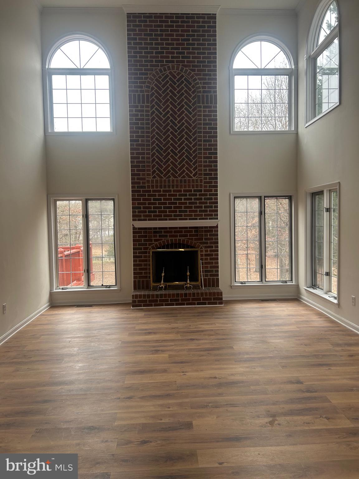 HUNTERS POINTE - Residential