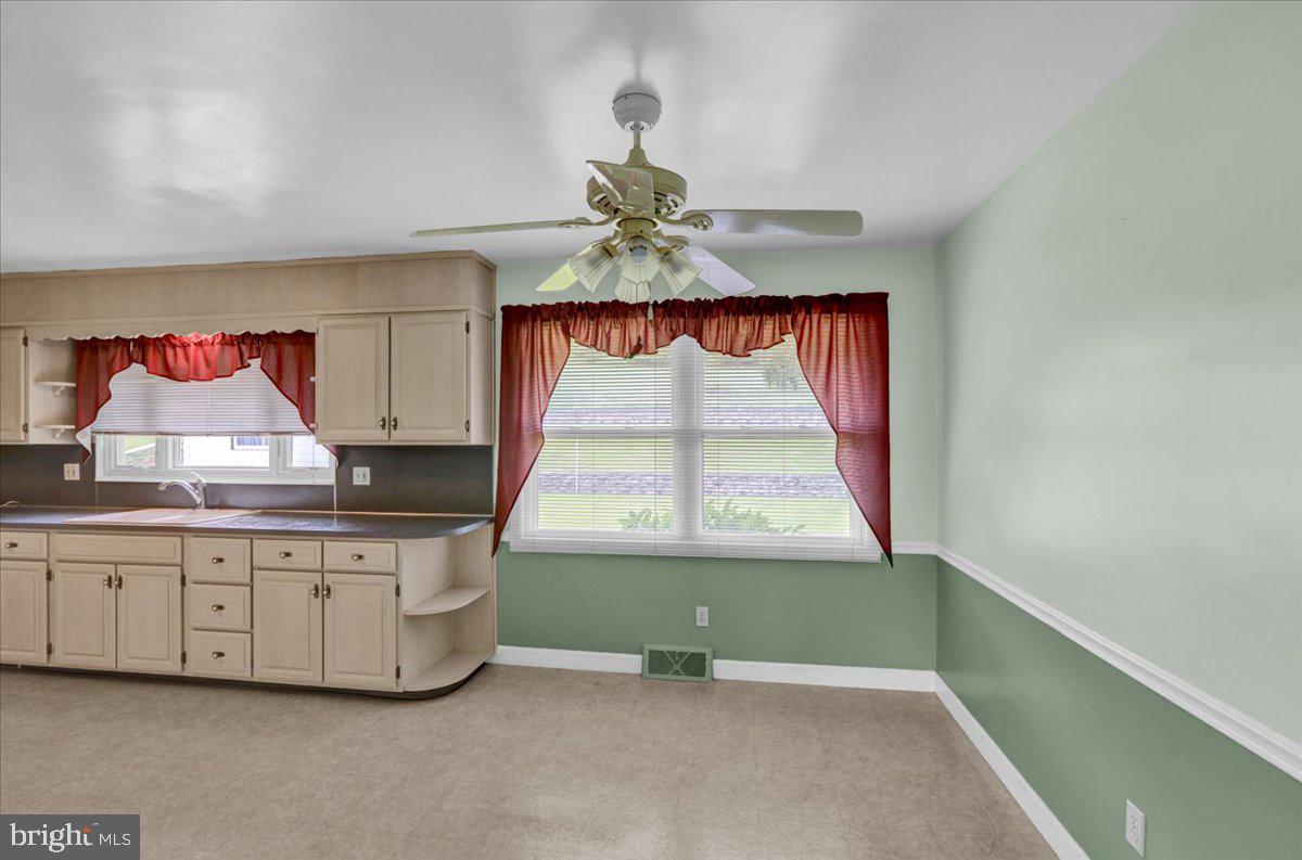 1076 FREEMANSVILLE ROAD