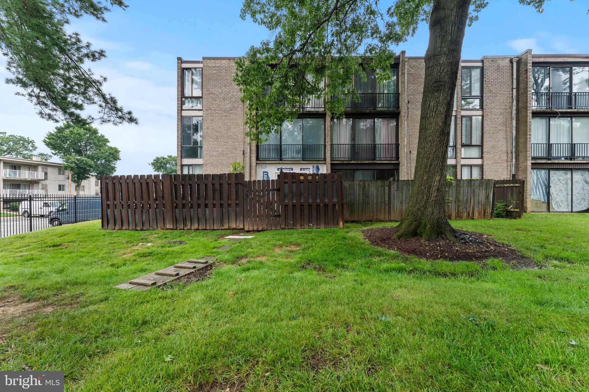 CHELSEA WEST CONDOMINIUMS - Residential